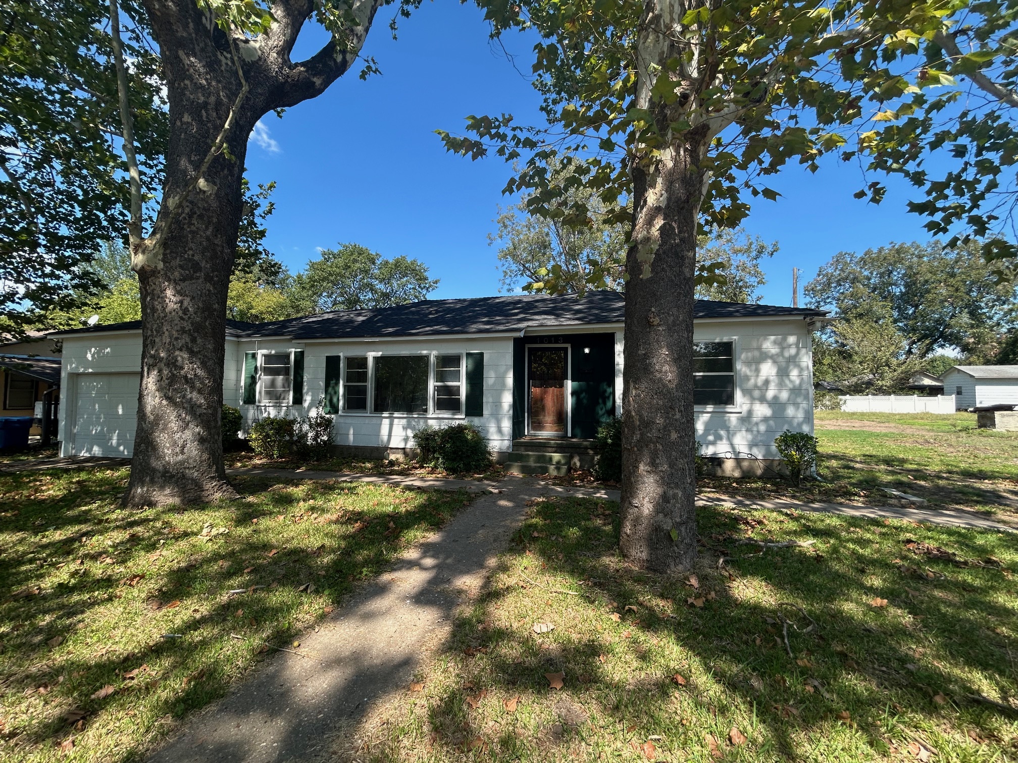 1013 Carbon Avenue