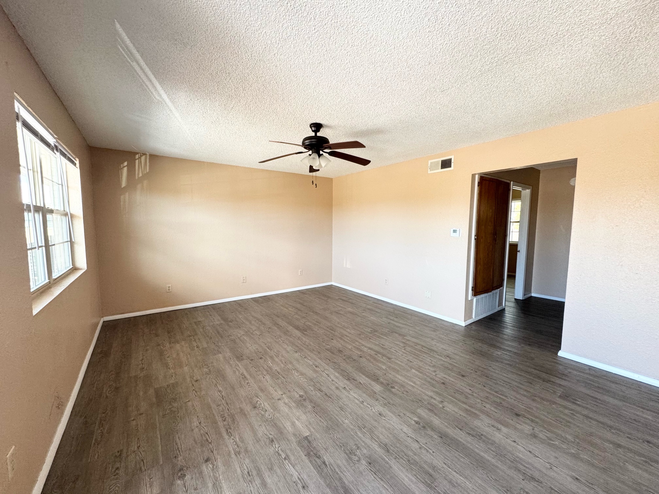601 Northwest J Street - 6
