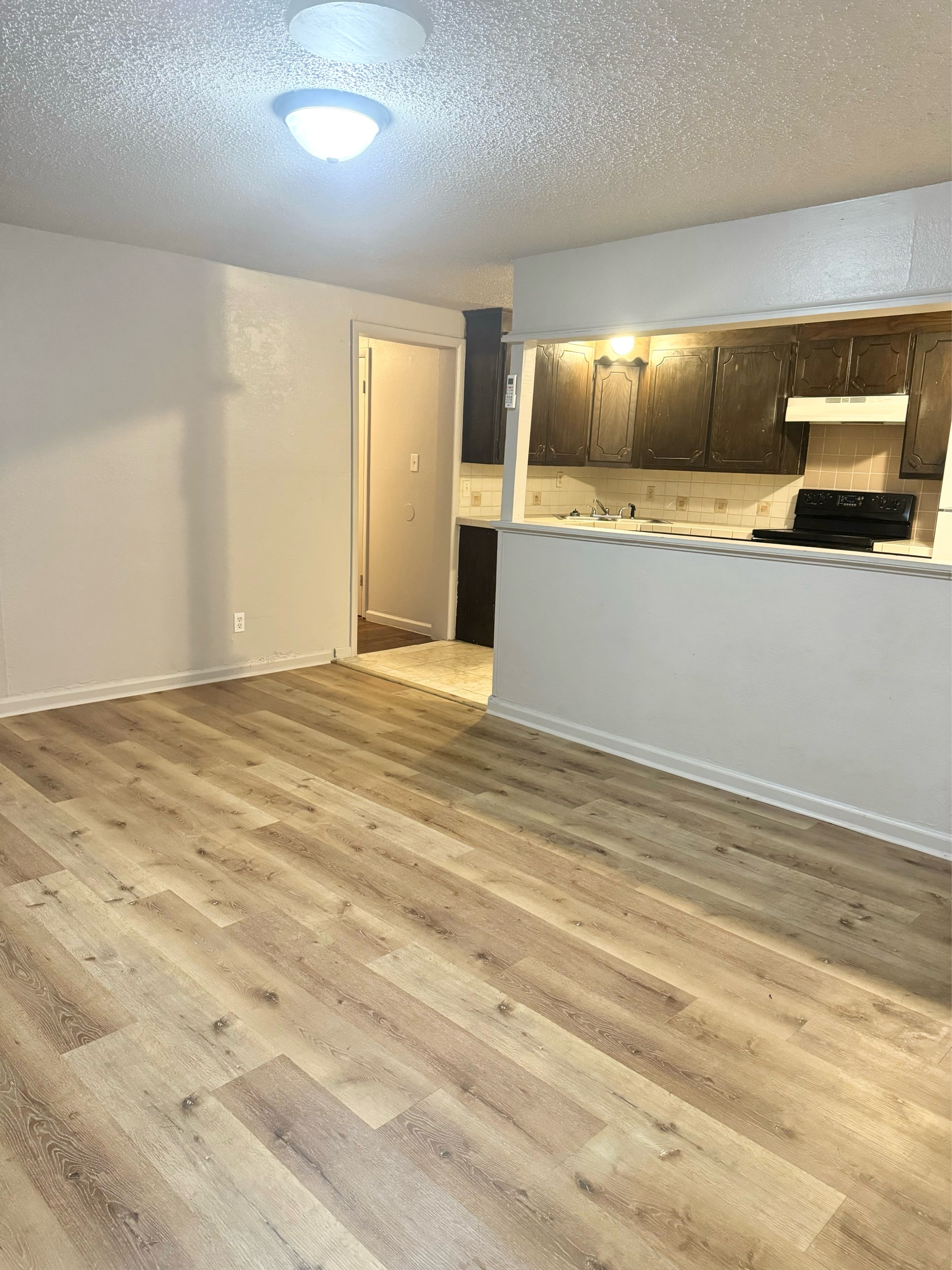 29920 Main Street - 7