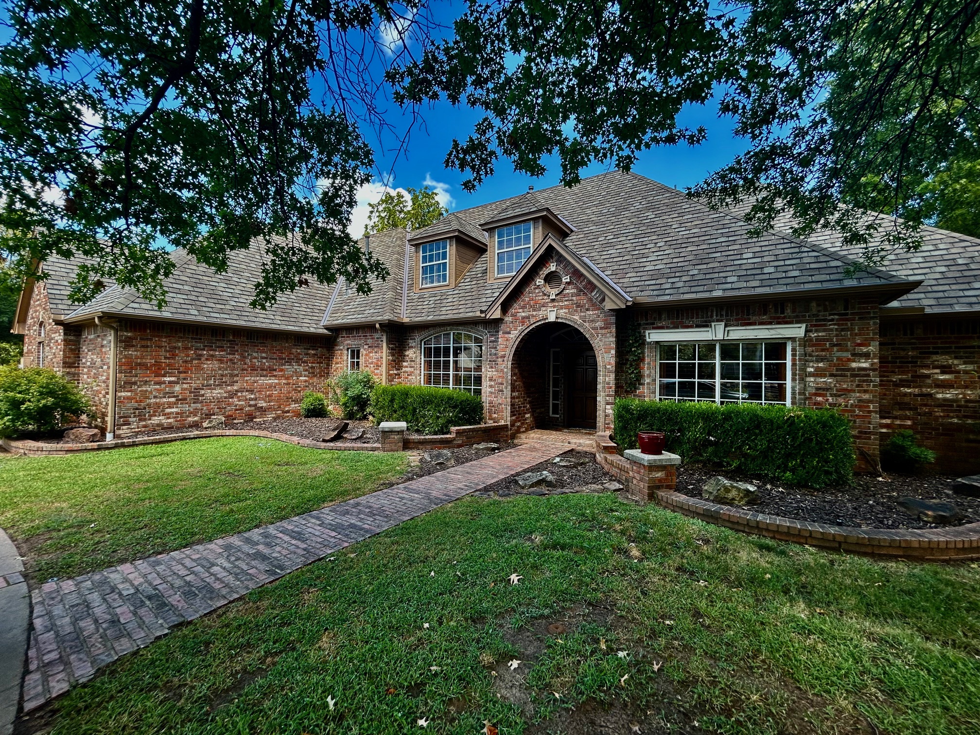 1808 Oak Forest Drive
